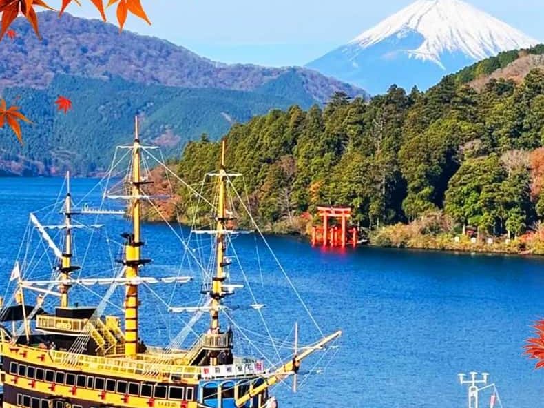 A pirate-style sightseeing boat on Lake Ashi with Mount Fuji behind
