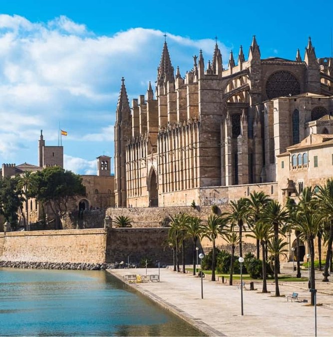 Palma Cathedral seen across the Parc de la Mar