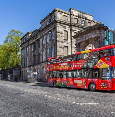 City Sightseeing Edinburgh Hop-On Hop-Off Bus Tour + Kids Go Free