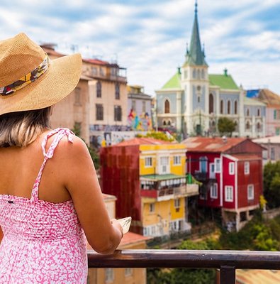 Santiago: Valparaiso, Viña del Mar & Casablanca Wine Tour