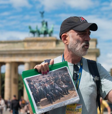 Private Berlin: Iconic Sights and Hidden Gems Walking Tour
