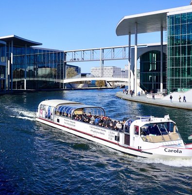 Berlin: 1-hr Boat Tour with Bilingual Live Guide (DE/EN)